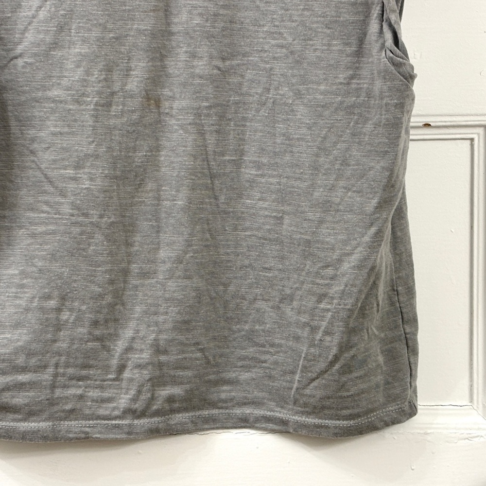 EUC Range Brand Gray Sleeveless Muscle Top - Sz XS - Picture 12 of 15